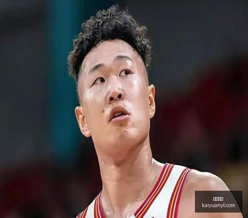 维拉官方宣,岁边锋伊令,新赛季再外,开元娱乐官网,开元棋牌试玩,开元娱乐APP
